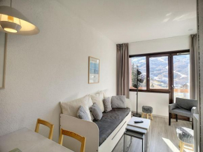 Charmant 2 pièces 4 pers, rénové, exposé sud, 25m², ski aux pieds, proche commerces et parking gratuit - FR-1-178-135